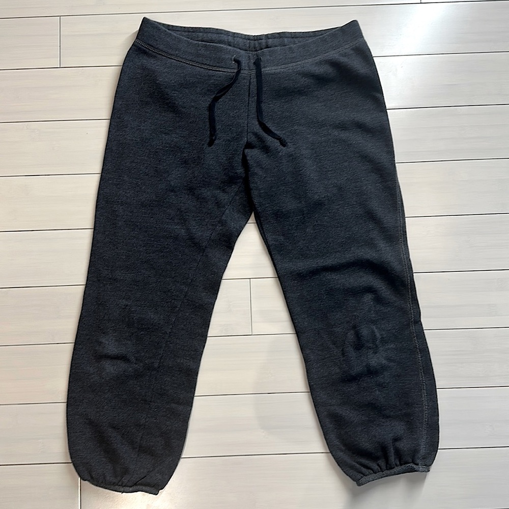 Juniors Soffe Capri Jogger Sweatpants Size Medium Charcoal Gray